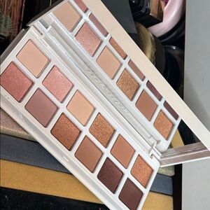Fenty Beauty Eyeshadow Palette - Rosy Browns and Golds